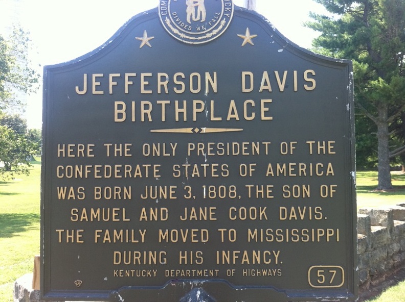Jefferson Davis Monument 3.jpg